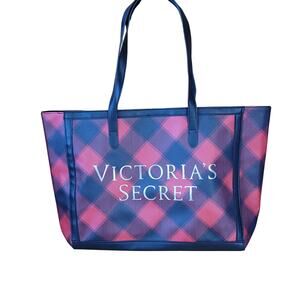 Victoria’s Secret Red Black Buffalo Plaid Tote Bag 2021 Holiday Gift Carryall
